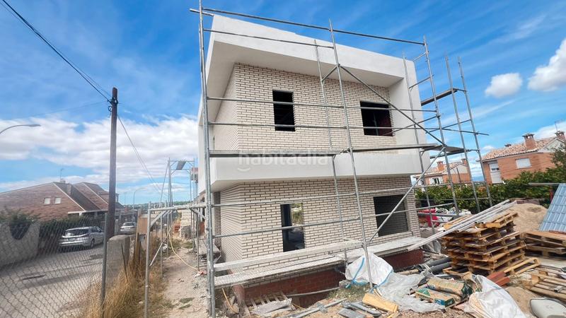 Foto b51f9250-a4e6-485f-8716-0af4b0998154. Chalet en calle virgen de las angustias 5 chalets obra nueva en Móstoles