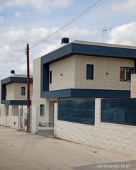 Xalet a Calle de santa gema 4. Obra nueva