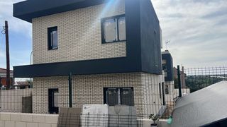 Chalet in Calle de santa gema 4. Obra nueva