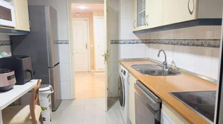 Flat in Humanes de Madrid. Zona nueva urbanizacion cerrada con piscina y garaje