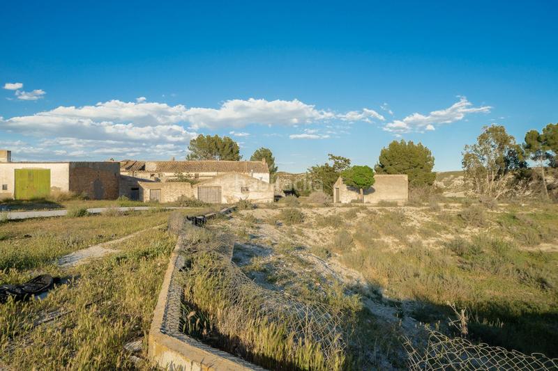 Foto d503d1d5-006e-455d-b64a-56f97dc899bb. Fondo rustico in plaza constitucion 18 in Cortes de Baza