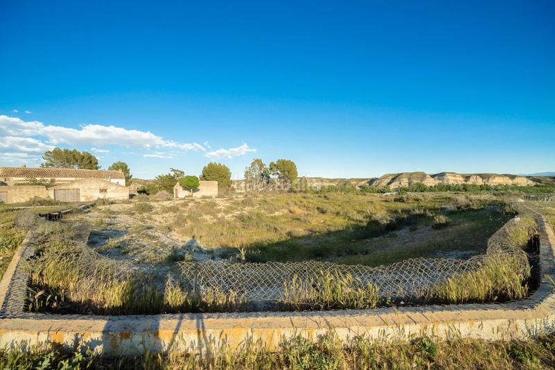 Foto 39792aab-50a1-4870-b934-3607bb534092. Finca rústica en plaza constitucion 18 en Cortes de Baza