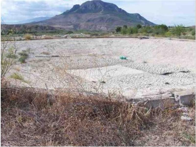 Foto 4f80e58a-cb76-4f76-8efd-025947c1d456. Finca rústica en plaza constitucion 18 en Cortes de Baza