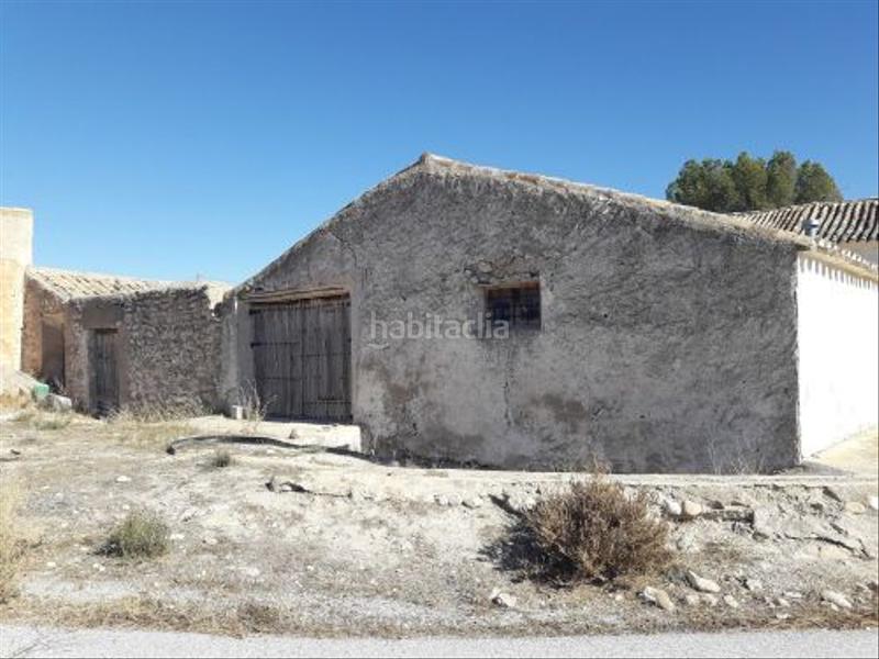 Foto b7a4c651-0023-4255-9025-0bf5b561da5b. Finca rústica en plaza constitucion 18 en Cortes de Baza