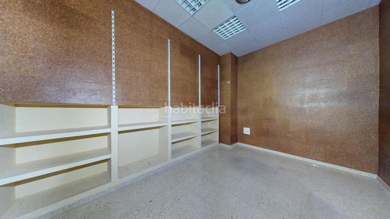 Foto d31426b9-8d4c-4544-b917-dbf89723b1de. Office space in calle alfarería 124 in Triana Oeste Sevilla