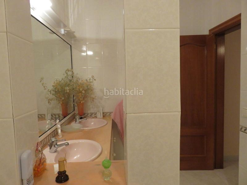 Foto 1892d60f-67b8-4109-97c3-b4451c36f055. Casa amb aparcament piscina a Vilanova del Vallès