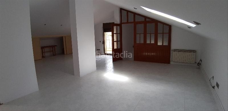 Foto b2425039-7289-4639-b5a8-b7ffd5ca224e. Casa amb aparcament piscina a Vilanova del Vallès