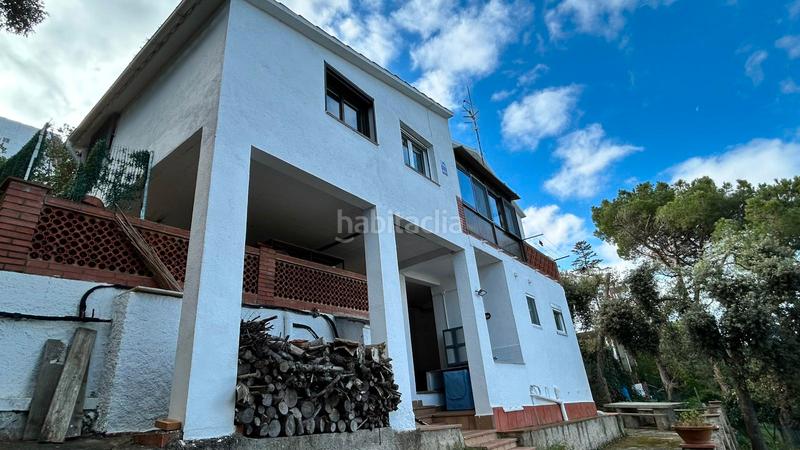 Foto af5e19ae-fe50-4950-adb8-3764ab03f1b7. Casa amb xemeneia calefacció aparcament piscina a Vilanova del Vallès