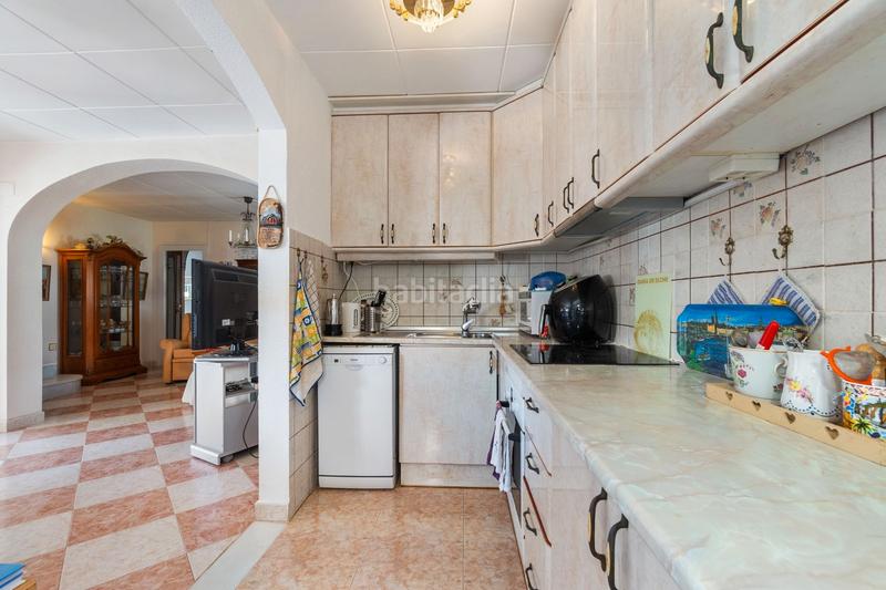 Foto 9c4e21aa-5168-4433-98db-aa3655ccd13a. Chalet with heating pool in La Florida Orihuela