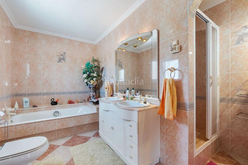 Foto d9a8a346-72c6-44e5-afb6-2407535f9fe7. Chalet avec chauffage piscine dans La Florida Orihuela