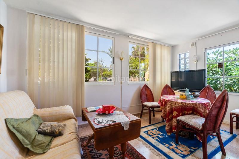 Foto c6426b69-b4ad-4402-8e11-a7b5e54fb029. Chalet en La Florida Orihuela