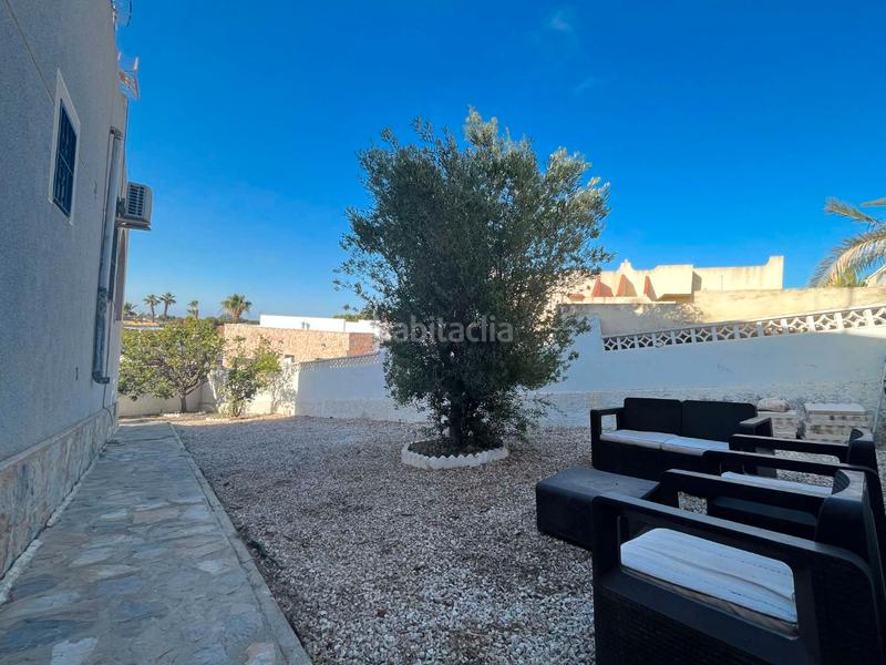 Foto 48d09b4c-34db-4ab0-a515-df0cc1b5dba8. Chalet avec chauffage piscine dans Los Balcones y los Altos Orihuela