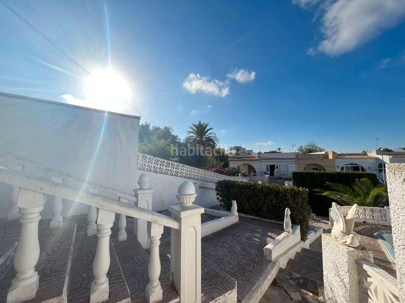 Foto 3529822a-d045-4e51-bc89-a2c97553c6f8. Chalet con riscaldamento piscina in Los Balcones y los Altos Orihuela