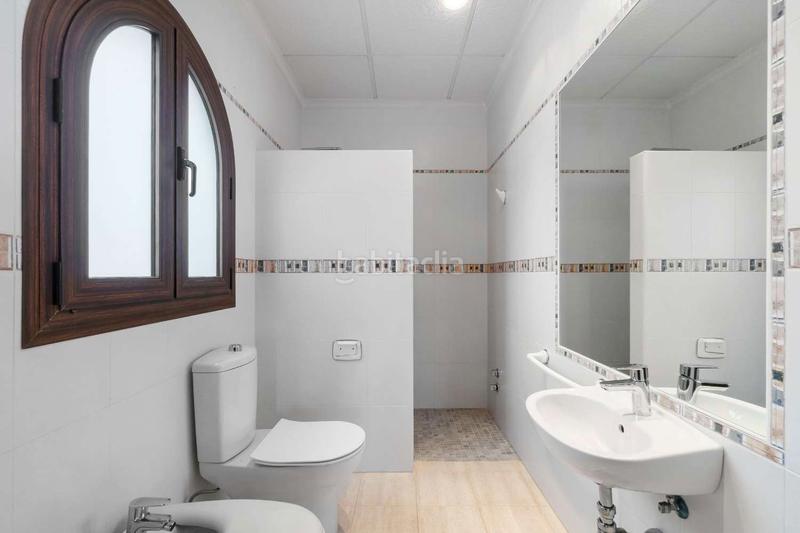 Foto 6de48bb5-3ecb-45a5-8cab-d316a9915aba. Chalet with parking pool in La Zenia Orihuela