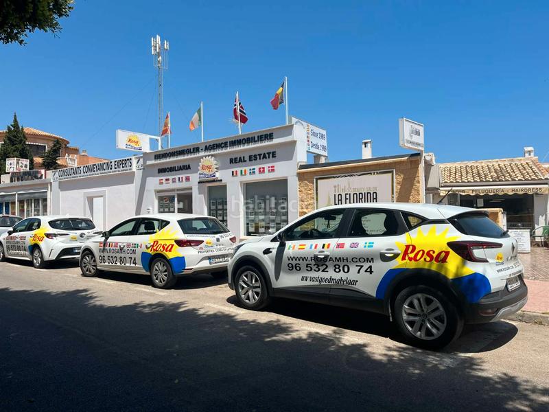 Foto 568559a3-e0cc-4b11-825d-32ba45e9f4a6. Chalet avec parking piscine dans La Zenia Orihuela