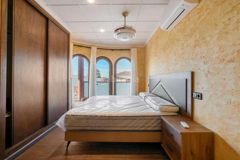 Foto baceb3ef-d1b8-44cc-870c-66091ef212fe. Chalet avec parking piscine dans La Zenia Orihuela