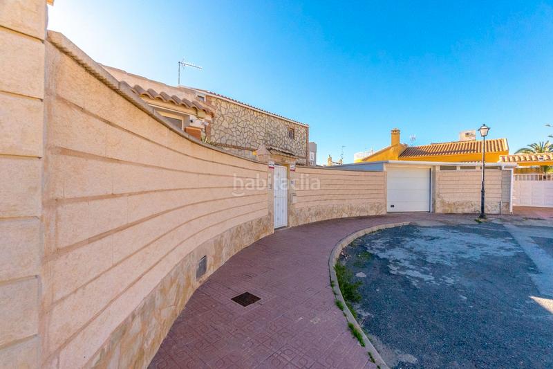 Foto befd04d8-04bc-4574-8ab3-6ad697427dd8. Chalet con riscaldamento parcheggio piscina in La Florida Orihuela