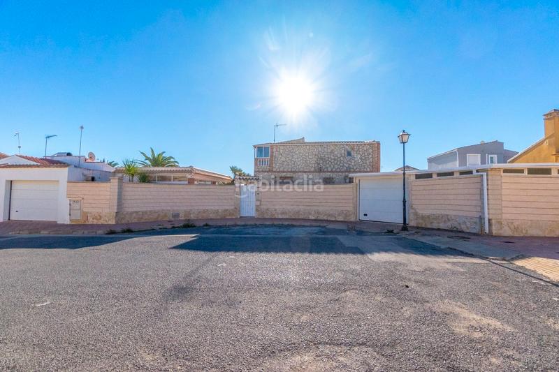 Foto ac01c590-f694-4977-9214-22880b39243b. Xalet amb calefacció aparcament piscina a La Florida Orihuela