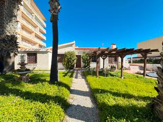 Chalet en Punta Prima