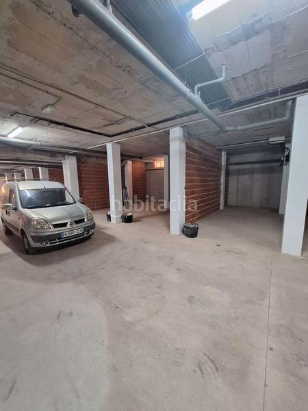 Foto 2e420dae-b10e-44c9-8f51-894e85109183. Parking coche en La Zenia Orihuela