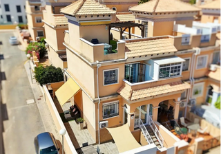 Casa a schiera in Los Almendros