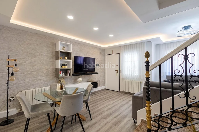 Foto 0852e177-15af-4eba-8772-75712528cacd. Casa adossada amb aparcament piscina a Los Almendros Orihuela