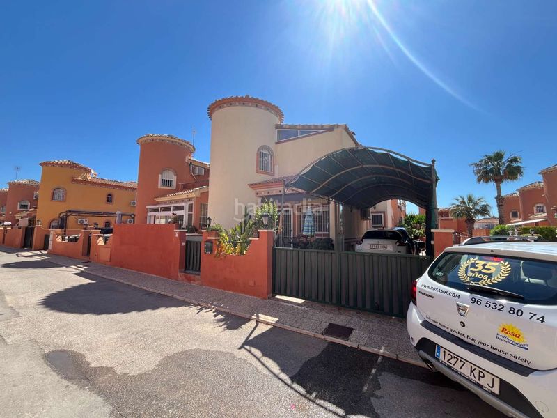 Foto 431dfc7b-75c6-4406-b32d-bfbe55425f8c. Xalet amb piscina a Playa Flamenca Orihuela