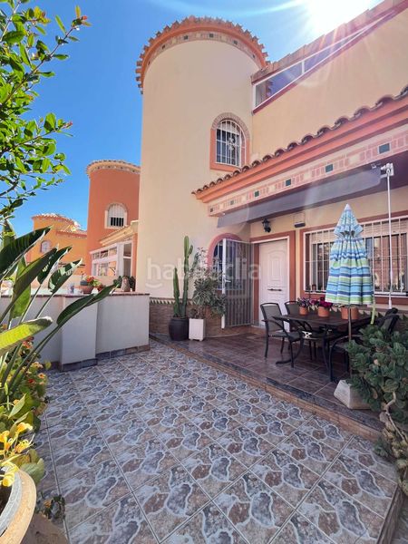 Foto 9eb34922-12e8-4532-ac7e-db05e59178d4. Xalet amb piscina a Playa Flamenca Orihuela