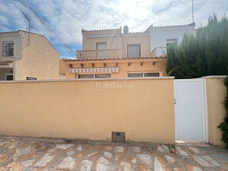 Foto 661a7146-2557-4afa-97a5-41253bcf5d96. Casa adossada amb piscina a La Florida Orihuela