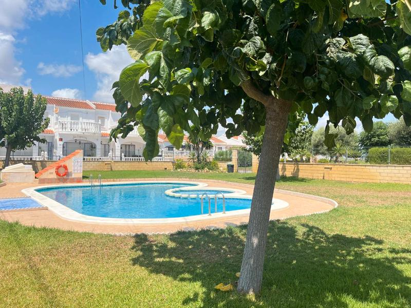 Foto cd31baa6-2358-4c65-aeee-2006338ff13b. Semi detached house with pool in La Florida Orihuela