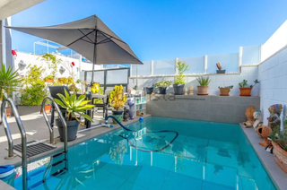 Chalet in Los Almendros