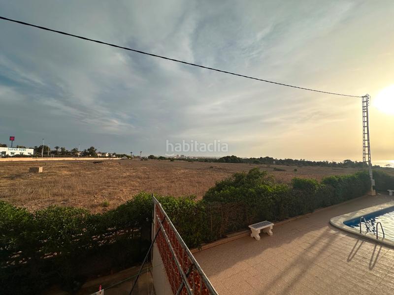 Foto 036840e6-a99b-4b30-a3d1-c7a87221ee27. Apartament amb piscina a Punta Prima Torrevieja
