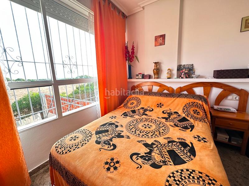 Foto 6c09c03d-6aff-45c0-b373-0d9e7ce3671e. Apartament amb piscina a Punta Prima Torrevieja