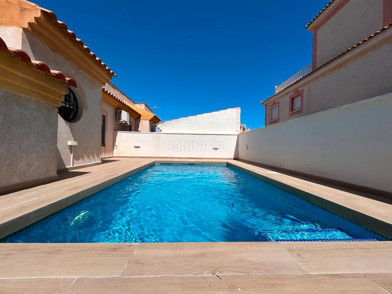 Foto b1fced6c-288d-4607-9bf1-1ae761eb97e4. Duplex avec chauffage piscine dans Playa Flamenca Orihuela