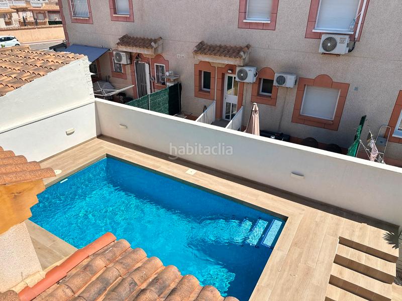Foto b7faa99d-0be5-44c8-afec-f34bf1352d1e. Duplex avec chauffage piscine dans Playa Flamenca Orihuela