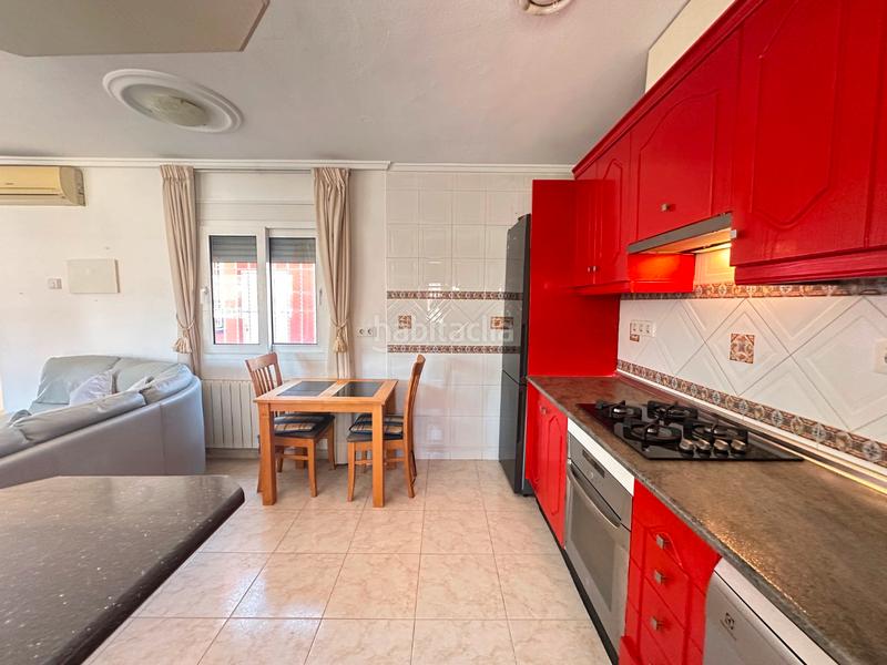 Foto 7b3d2b96-4d0b-48cd-90d7-1f7319e3374c. Casa con piscina in Playa Flamenca Orihuela