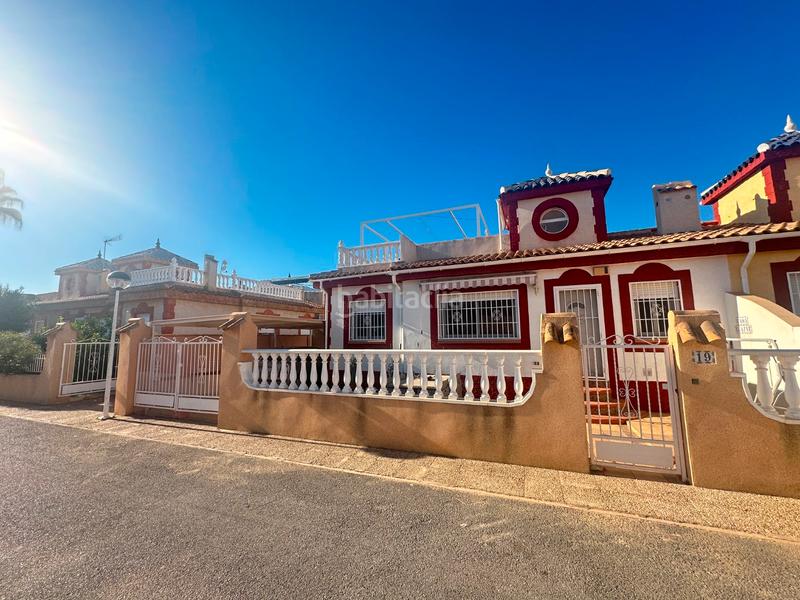 Foto 9a9d08f2-cad0-4bfb-a287-31c54154b305. Casa con piscina in Playa Flamenca Orihuela