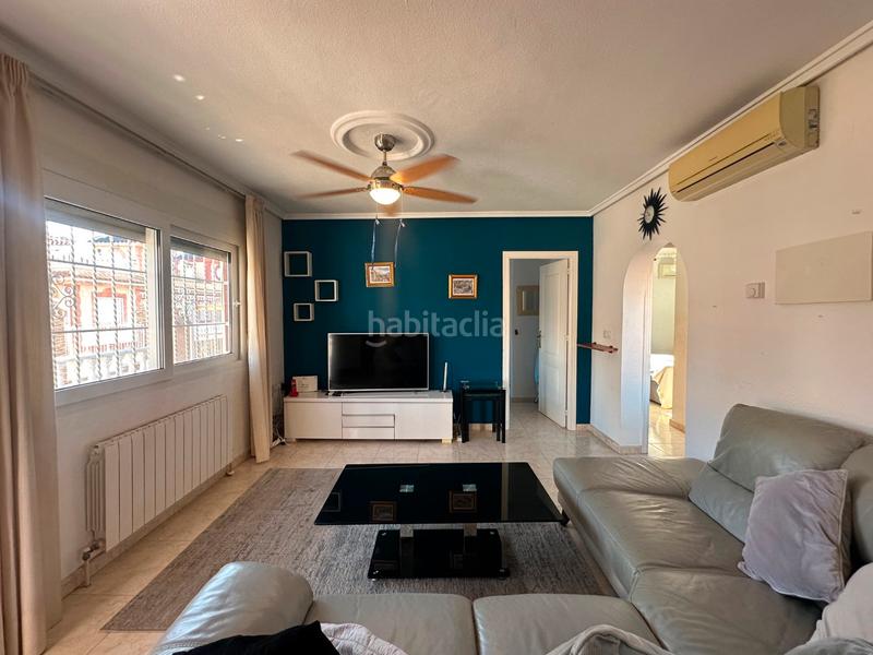 Foto a22f1f9c-62fa-480d-af0a-b7a31d13161e. Casa con piscina in Playa Flamenca Orihuela