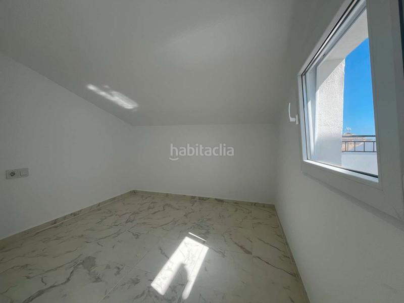 Foto b22e18c1-8a0c-4420-8c8e-6f40c54315e0. Casa aparellada amb piscina a Los Balcones-Los Altos Torrevieja