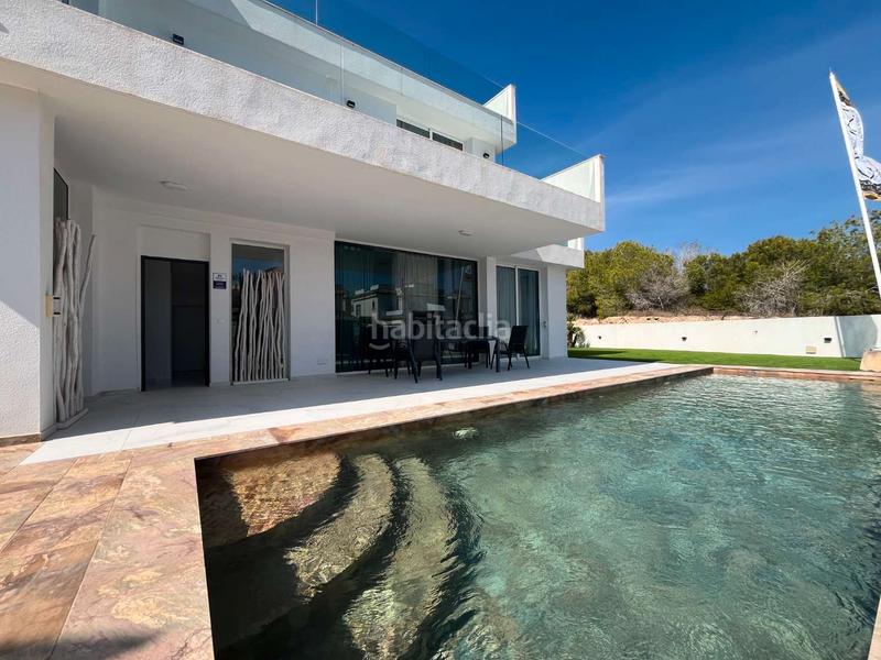 Foto a162d24e-3c95-4606-a86a-a8e9a33fada4. Chalet with pool in Los Almendros Orihuela