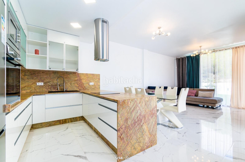 Foto a1fb3d6d-b54f-4d91-bd42-e31c615b054c. Chalet with pool in Los Almendros Orihuela