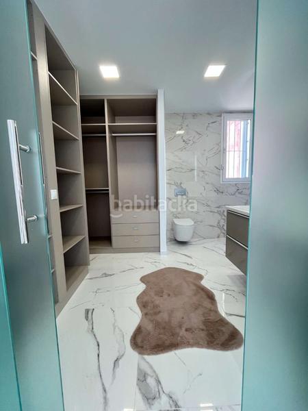 Foto fd427207-cde4-4ffc-9e54-79cd0c9a3f3c. Chalet with pool in Los Almendros Orihuela