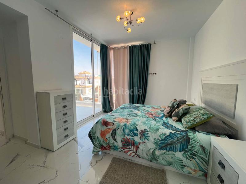 Foto cb060e51-785e-44f2-b18a-ce629b452588. Chalet avec piscine dans Los Almendros Orihuela