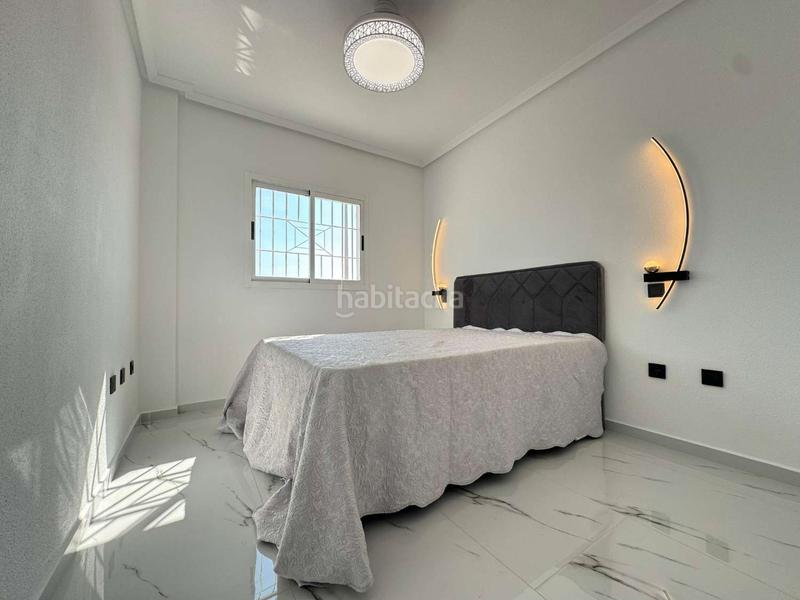 Foto c75d74d0-be46-42c2-8649-b6768dbd2ea9. Apartament amb calefacció piscina a Zeniamar - Horizonte - La Campana Orihuela