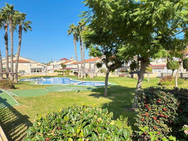 Foto e3af3a5a-336b-45ff-8011-eb7e75448204. Appartement avec chauffage piscine dans Zeniamar - Horizonte - La Campana Orihuela