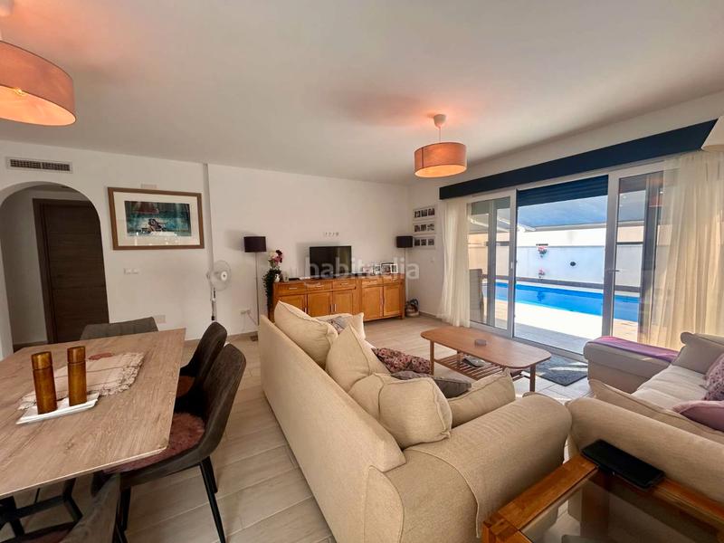 Foto 7515ea51-1b7b-4994-a8ad-c55c6f550f42. Chalet mit heizung pool in La Florida Orihuela