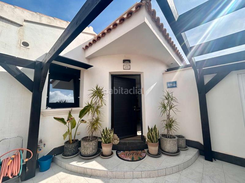 Foto ca7eb003-1db4-4f62-b65c-a577bf83b4c8. Chalet en La Florida Orihuela