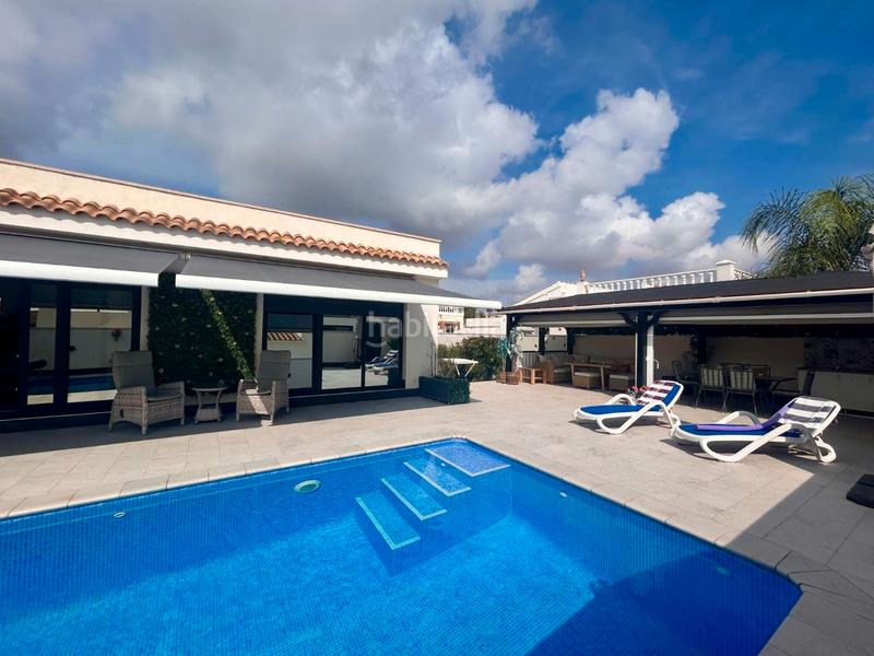 Foto 65123a81-6cd6-4cf3-8c02-6dbcf8454054. Chalet con riscaldamento piscina in La Florida Orihuela