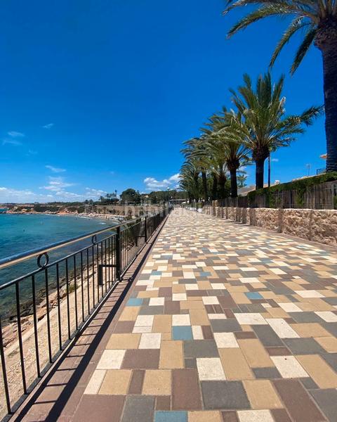 Foto e7860dee-b60f-4297-9285-869bfe3238c4. Chalet con riscaldamento piscina in La Florida Orihuela