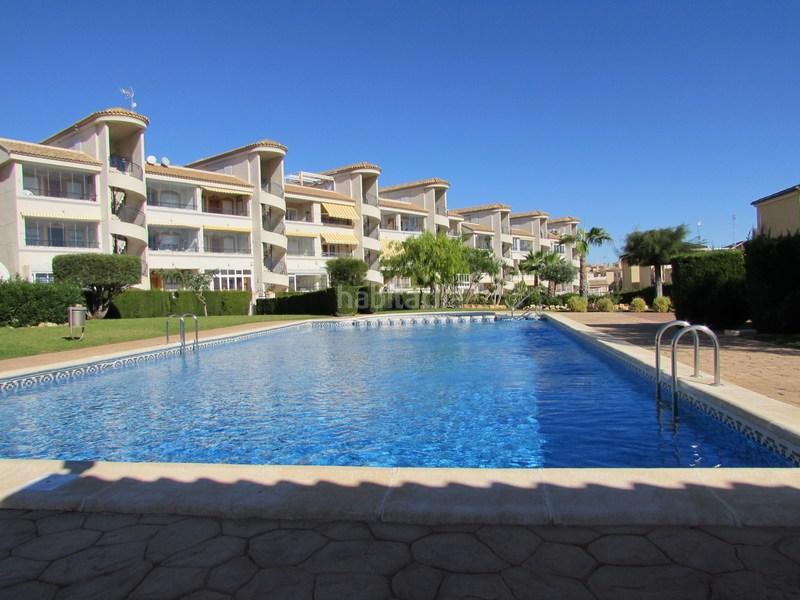 Foto f467a728-8032-4b31-8c5c-b536b6c539c8. Chalet with heating parking pool in Los Balcones y los Altos Orihuela